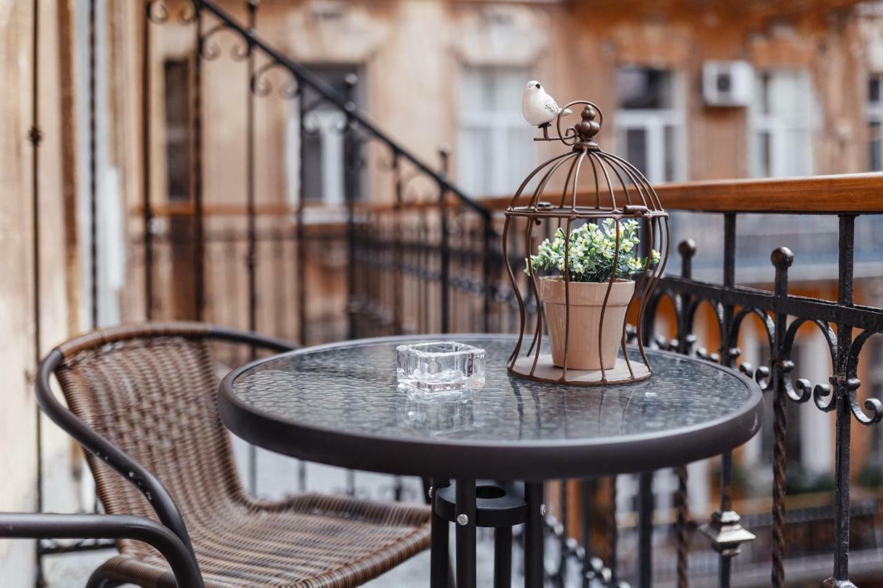 Central Barkar Apartments Odesa Exterior photo