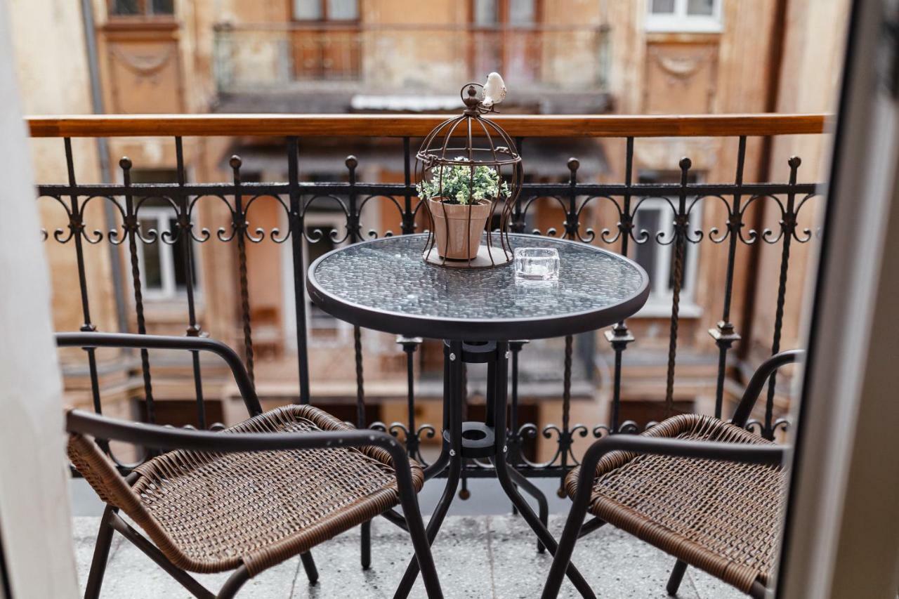 Central Barkar Apartments Odesa Exterior photo