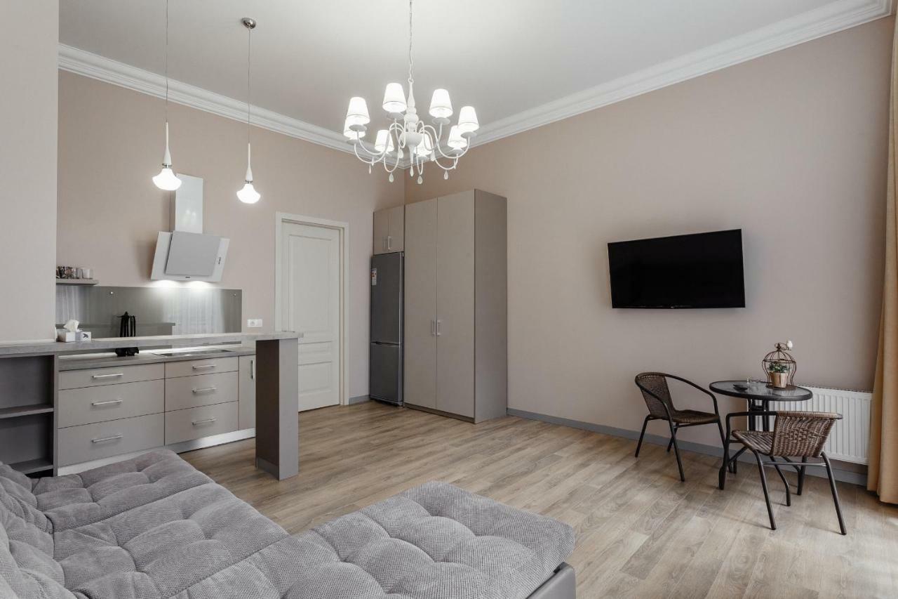 Central Barkar Apartments Odesa Exterior photo